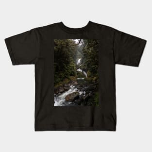 Cascade Waterfall on Milford Track New Zealand Kids T-Shirt